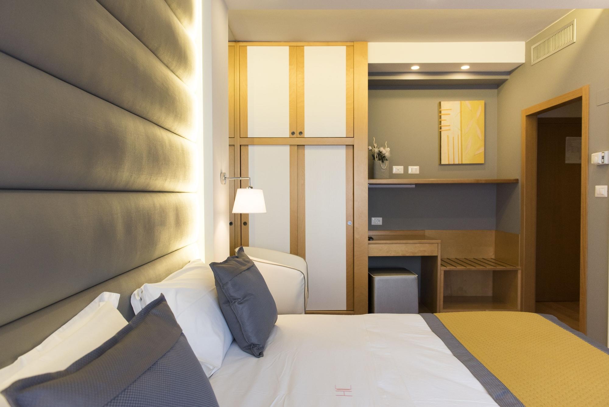 Hotel Concord リッチョーネ エクステリア 写真