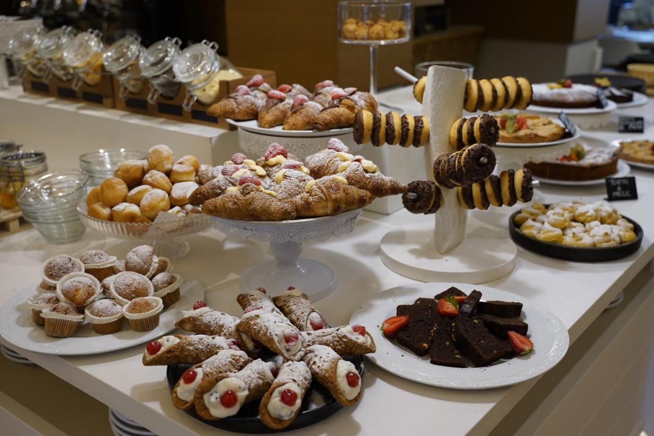Hotel Concord リッチョーネ エクステリア 写真