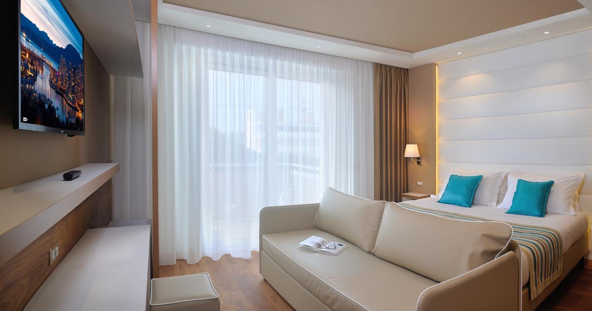 Hotel Concord リッチョーネ エクステリア 写真