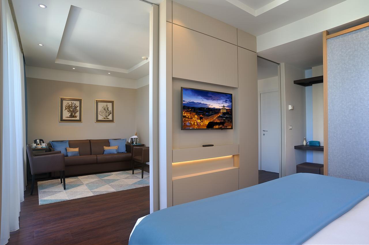 Hotel Concord リッチョーネ エクステリア 写真